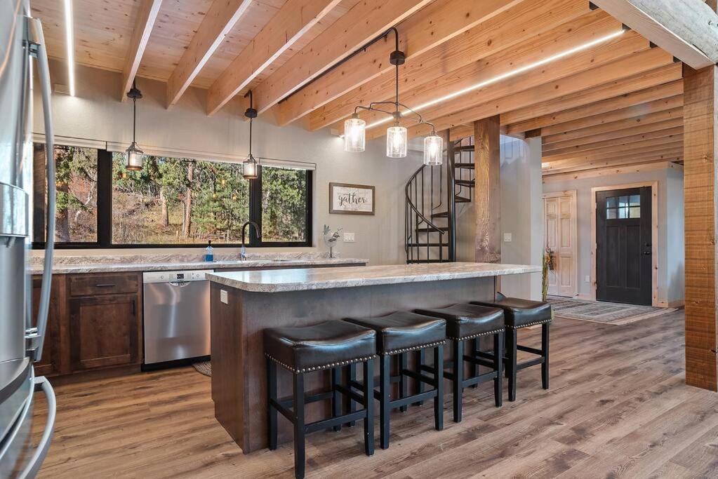 קאסטר The Haven-Rustic Secluded Cabin מראה חיצוני תמונה
