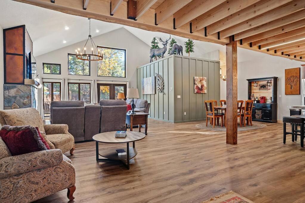 קאסטר The Haven-Rustic Secluded Cabin מראה חיצוני תמונה